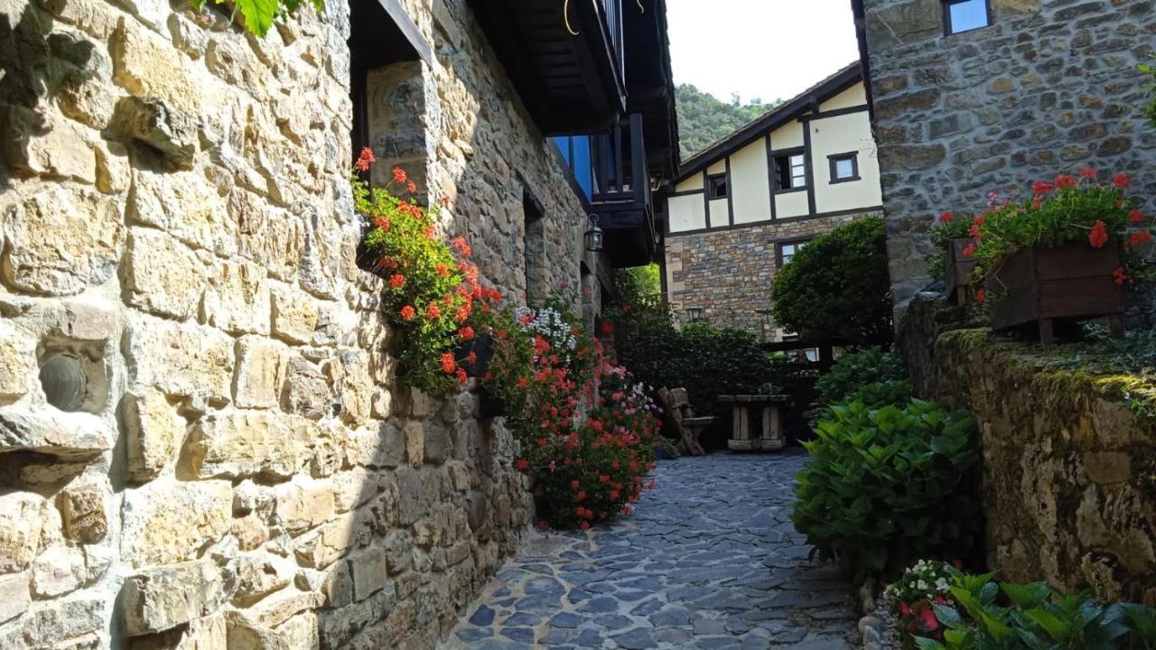 Apartamentos Samelar Camaleño Exterior foto